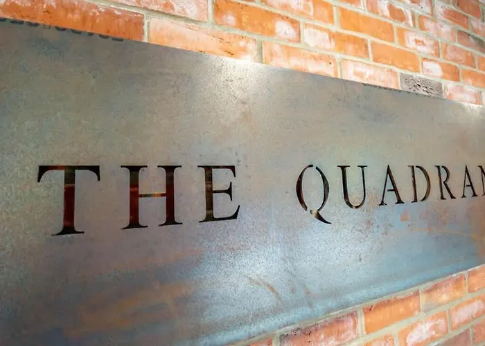 The Quadrant - The King * يورك