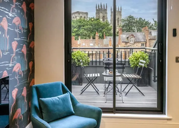 The Quadrant - The King * يورك